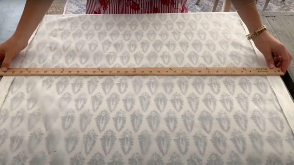 Step 3- Center Lining and Create Fabric Borders